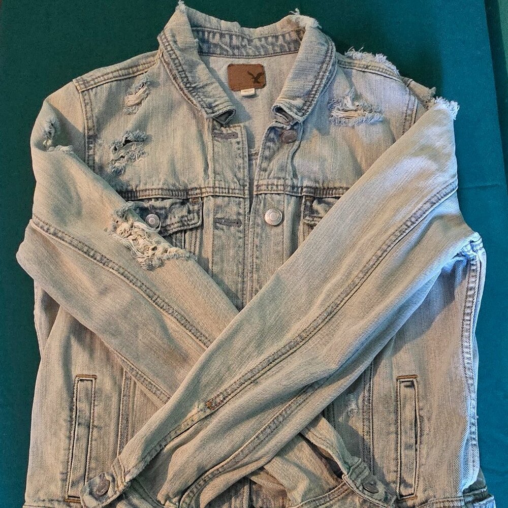 American Eagle Women's Distressed Denim Jacket Size L